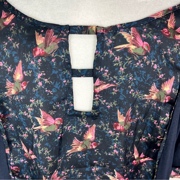 Tiny (Anthropologie) Reeves Bird Print Top Size Small - Picture 7 of 12